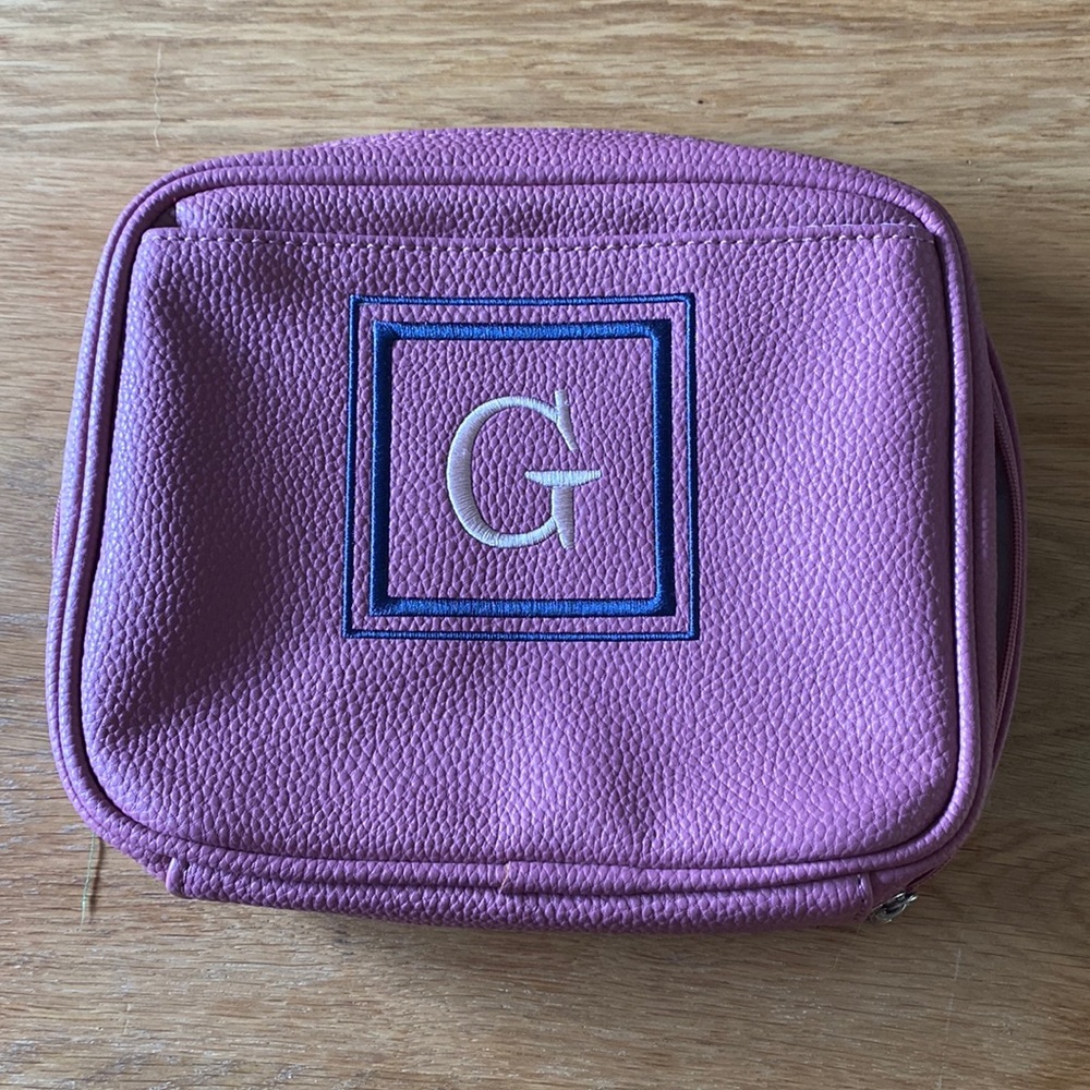 Thirty-One Organizing Zip Case
